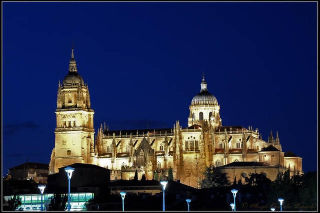 La Casona Del Tormes Villa Almenara de Tormes Buitenkant foto